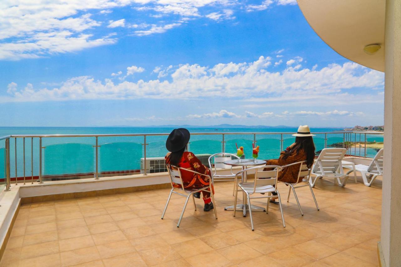 Petrov Family Hotel Nesebar Exterior photo