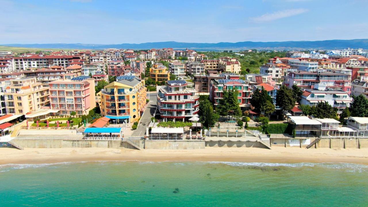 Petrov Family Hotel Nesebar Exterior photo