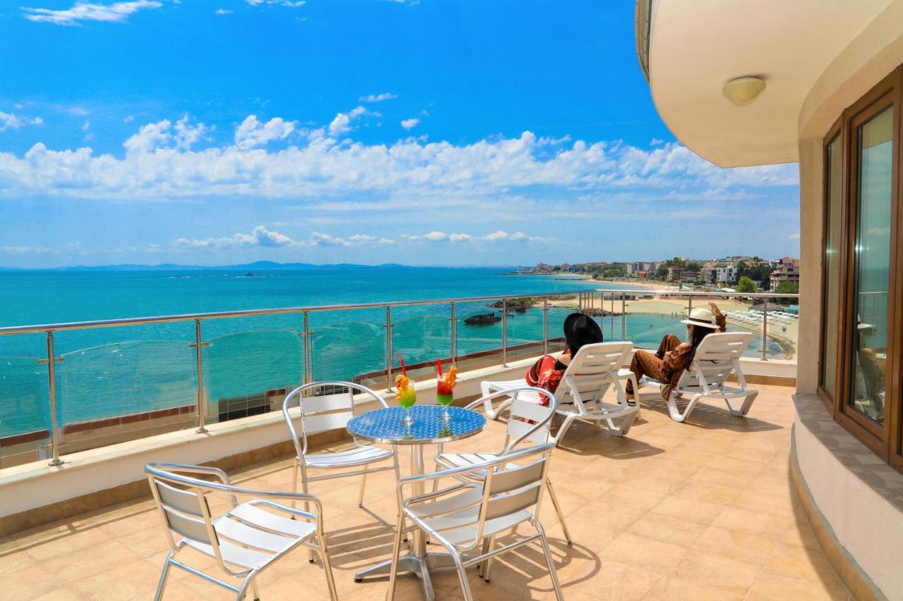 Petrov Family Hotel Nesebar Exterior photo